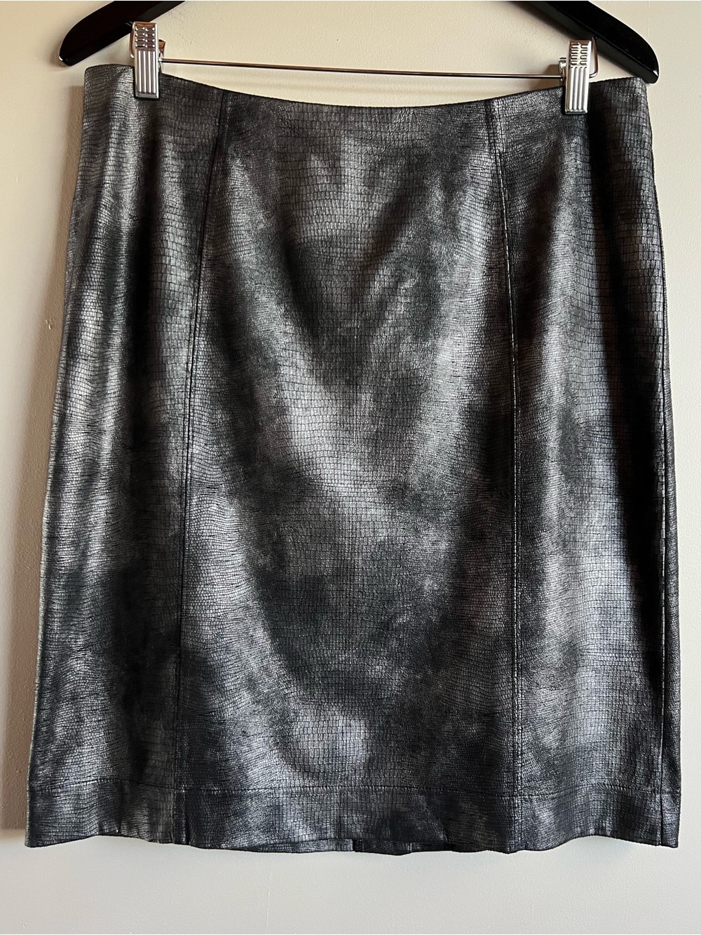 Jockey Metallic Silver Textured Pencil Skirt Women’s Size 10 Career Party